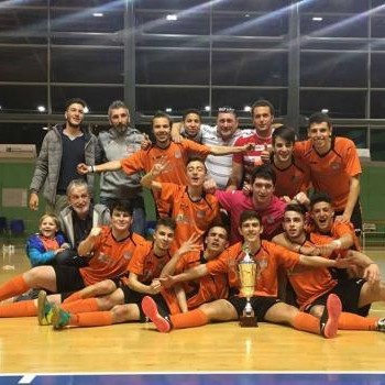 Juniores: 19 le squadre al via