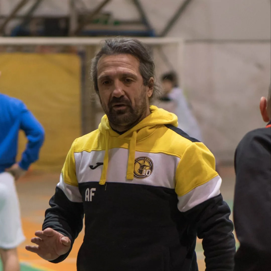Agosti e La 10 ai titoli di coda