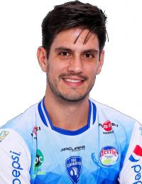 Hollweg Flores Vinicius "Vini"